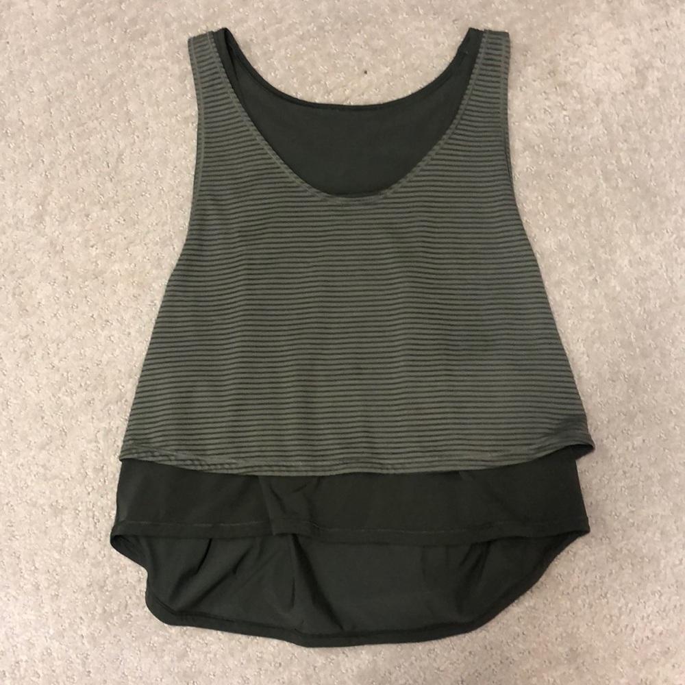 Lululemon double layered tank size 6